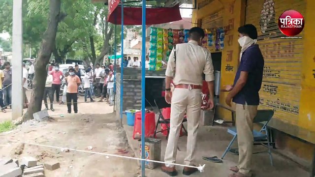 VIDEO : दिनदहाड़े व्यापारी की गोली मारकर की गई हत्या के विरोध में प्रतिष्ठान रहे बंद, एएसपी को सौंपा ज्ञापन