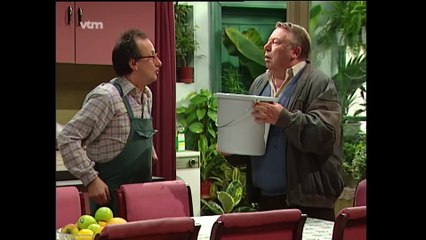 DE KOTMADAM - Seizoen 6 - Aflevering 6 - Jef Maakt Het Bont