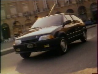 Publicité Citroën AX GT place Vendôme