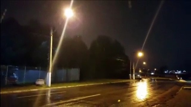 Neve em Curitiba! fenômeno foi registrado na noite desta sexta-feira (21); vídeo