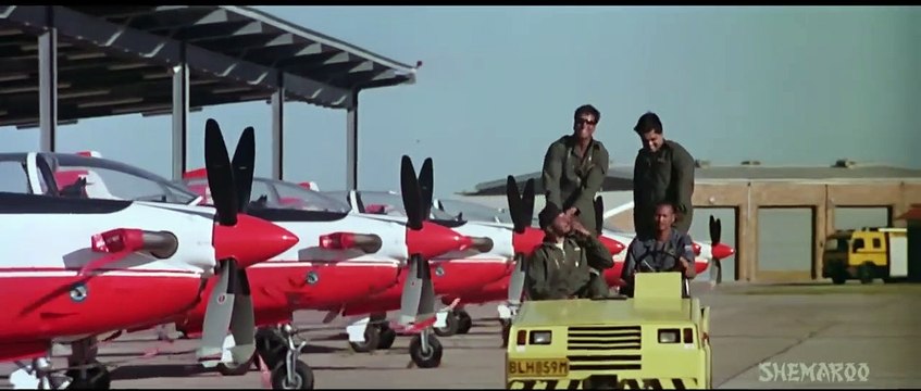 Kitna Pagal Dil Hai - Andaaz Songs - Akshay Kumar - Lara Dutta - Kumar Sanu - Love Romantic Song - YouTube