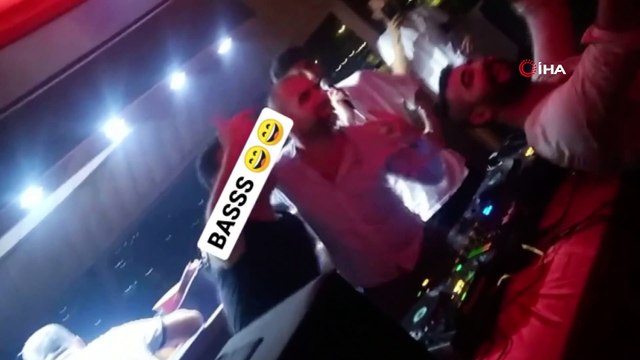 İstanbul Boğazı’nda salgına rağmen yat partileri hız kesmiyor