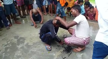 गयाः मोबाइल चोरी का आरोप लगाकर चार नाबालिगों का सिर मुंडवाया फिर वसूले 5-5 हजार रुपये