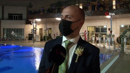 Aşiret düğününde takılar gelin ve damada değil sandığa atıldı