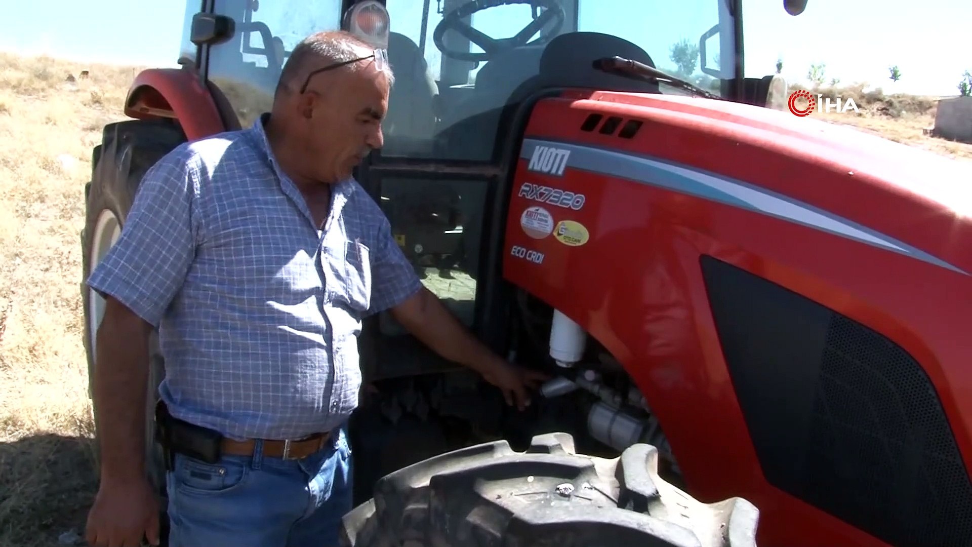 Sıfır kilometre aldığı traktör hayatını kabusa çevirdi - Dailymotion Video