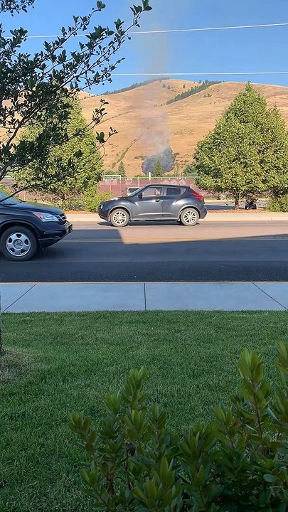 Time-Lapse of Fire Sweeping up Mount Sentinel