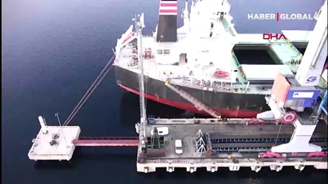 Çanakkale'de Panama bandıralı gemiye operasyon! Mürettebat gözaltında, çok sayıda dalgıçla su altında arama yapılıyor