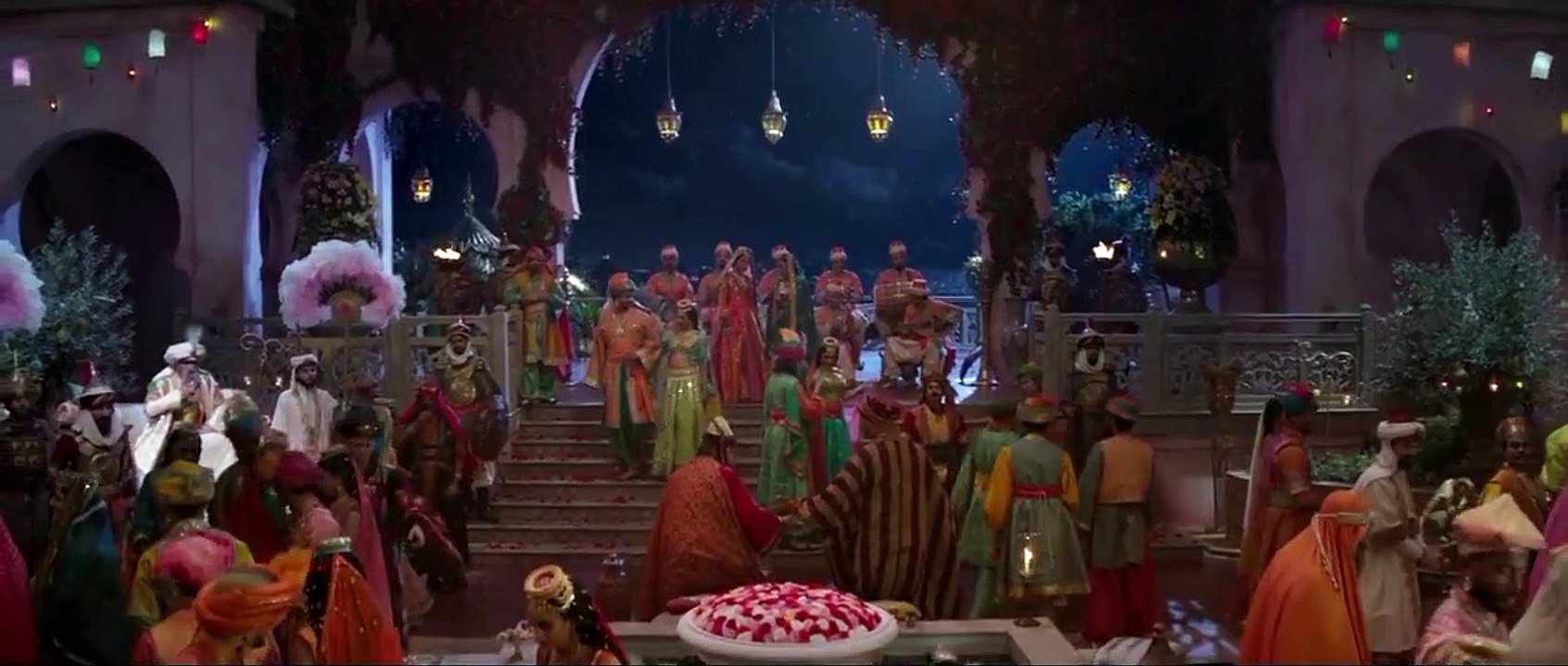 Aladdin best dance scenes of Noami Scott and  Mena Massoud Dance