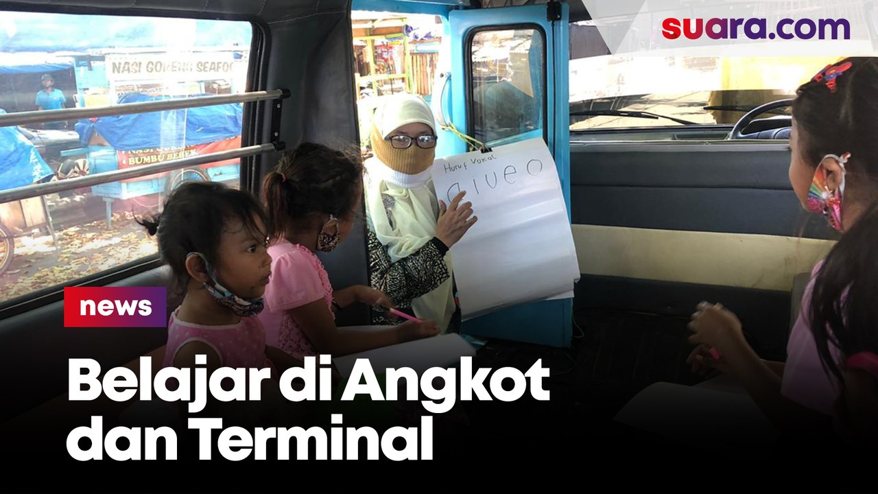 Siswa di Gresik Belajar di Angkot dan Terminal