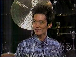 ニュース・ステーション　神保彰／スパイメドレー・スタジオ生演奏　akira jinbo durm