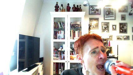 Wiwi égratigne "the other boys"