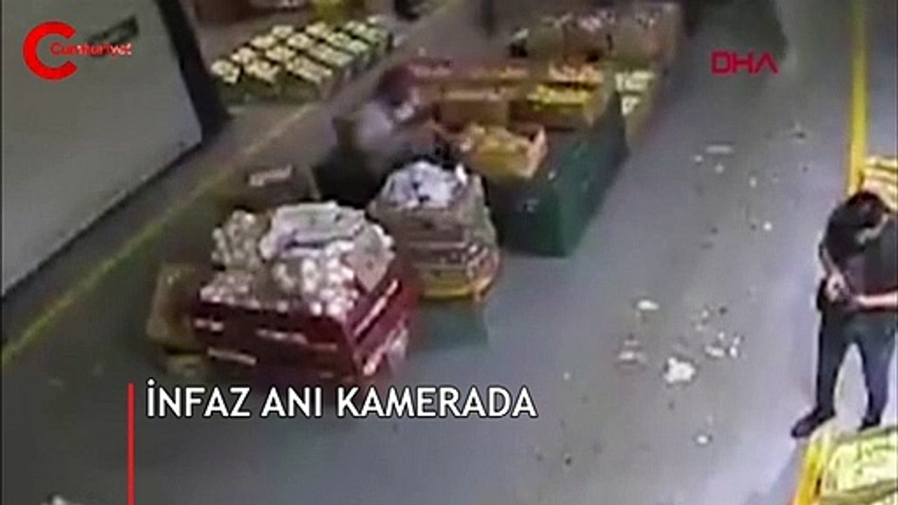Meksika'da pazar ortasında haraç vermeyi kabul etmeyen esnafa sokak ortasında infaz!