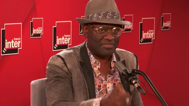 Alain Mabanckou : La parole n'est pas muselée aux États-Unis, il faut arrêter de diaboliser les choses. (...) Il faut revenir à un calme, ne plus voir les choses sous le prisme de l'émotion.