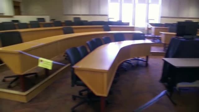 Varias universidades de EEUU suspenden las clases presenciales por los contagios detectados en las aulas