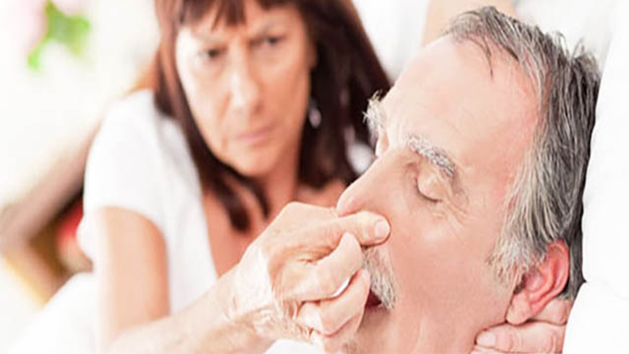 रात में सोते वक्त करें ये 1 काम खर्राटों से मिलेगा आराम | Snoring Problem Solution | Boldsky