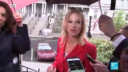 Kellyanne Conway to leave White House role