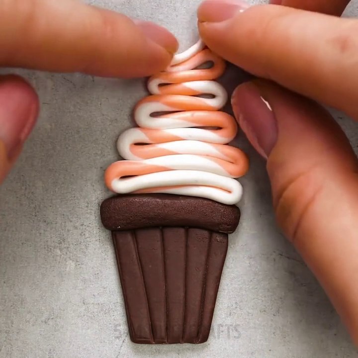 32 Mini Crafts That Will Make You Smile