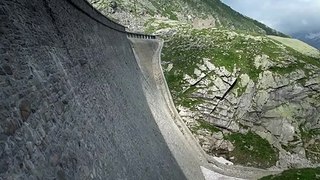The incredible ibex defies gravity and climbs a dam - Forces of Nature with Brian Cox