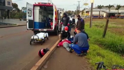 Motociclista colide contra Fiorino, na Avenida Piquiri