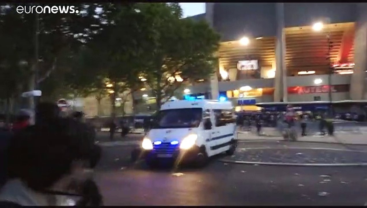Μία ήττα, ένας τελικός και δεκάδες συλλήψεις στ...