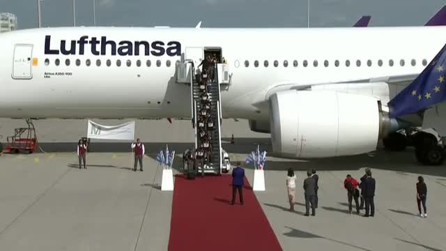 El Bayern de Múnich es recibido con honores a su llegada a Alemania