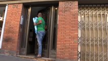 Los vecinos de El Guinardó y de Corbera de Llobregat, en Barcelona, denuncian una oleada de ocupaciones