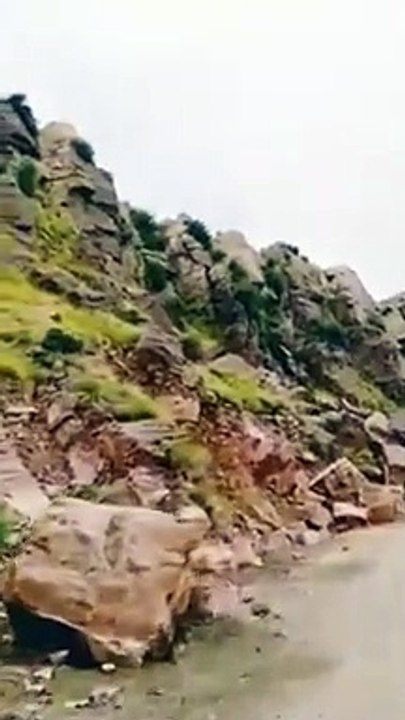 Balochi song Thai cham beauty of koh-e-suleman tourist must visit this place of Pakistan