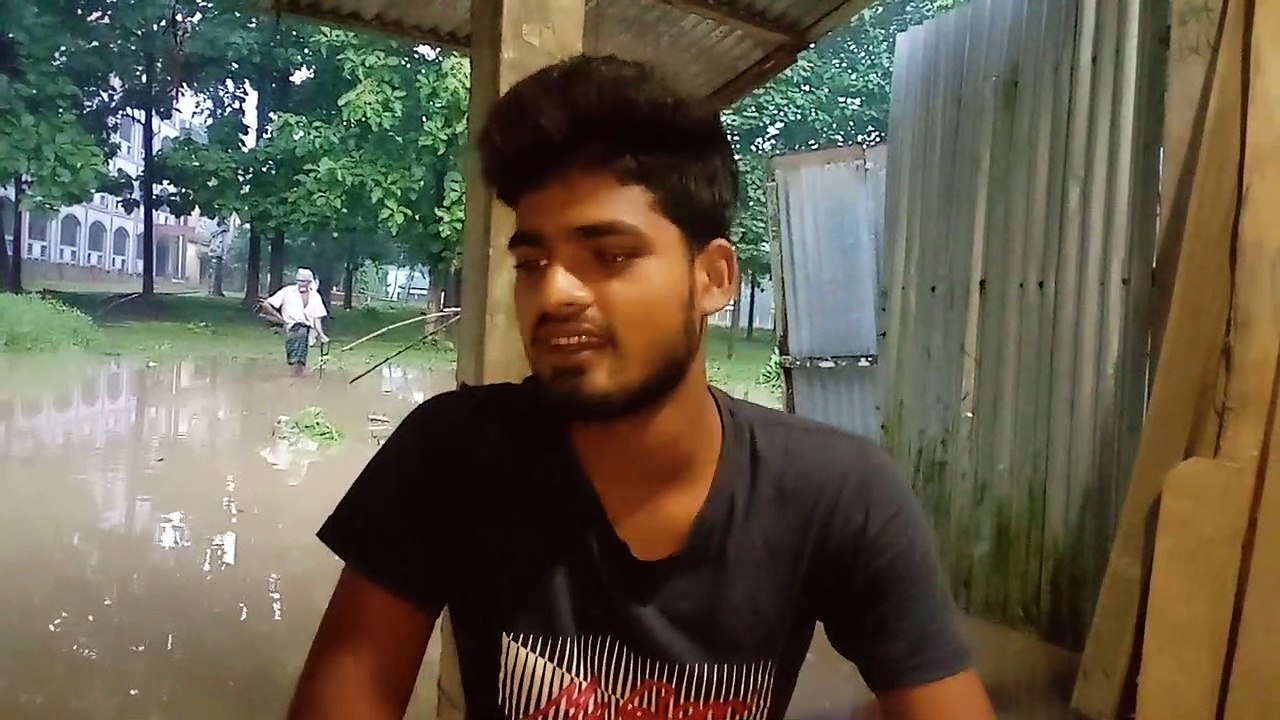 খালি কন্ঠে  অসাধারন গান