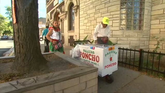 Elderly ice cream vendor cashes in on kindness