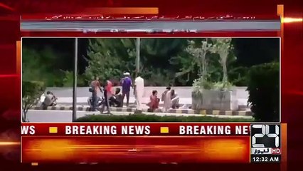 WATCH UPDATE | Students Buy & Sale 'Charas' Near FC College Lahore