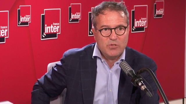 Martin Hirsch : On a les performances de santé qu'un pays mérite. Aujourd'hui, il faut arrêter de penser que le comportement du virus a changé, qu'il est devenu doux. La bataille contre le virus, elle se gagne sur nos comportements.
