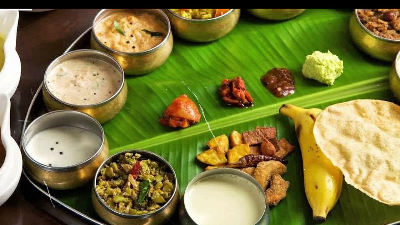 ఈ వర్షం,చలి కాలం లో వేడి వేడి మిర్చి బజ్జి ఇలా చేసి చుడండి.తింటే వదలరు Mirchi Bajji PrathirojuVindhu