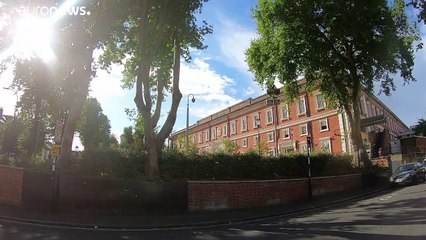 Miles de estudiantes británicos no podrán acceder a la universidad este año por la COVID-19