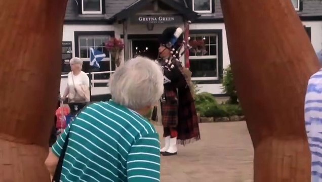 Gretna Green piper