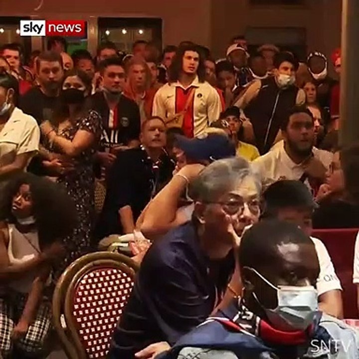 PSG - Bayern 2020: les forces de l'ordre défoncent des spectateurs pacifiques et laissent piller les boutiques