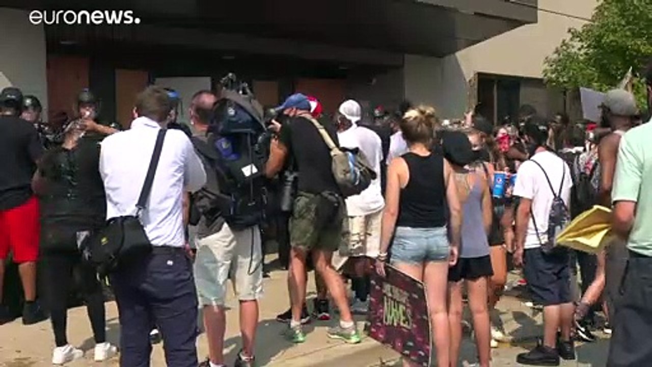 Schüsse auf Schwarzen in Wisconsin lösen 2. Krawallnacht aus