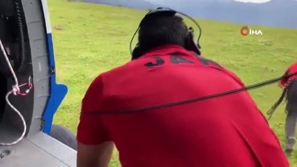 JAK Timleri Giresun'da herkesin yardımına koşuyor