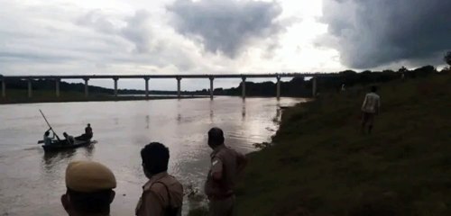 नदी में कूदी युवती का तीसरे दिन भी नहीं चल पता