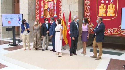 Ayuso presenta el plan del Gobierno regional para la vuelta a las aulas