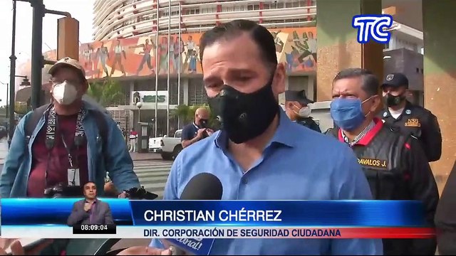 Instalan megáfonos en el centro de Guayaquil para evitar aglomeraciones y ventas informales