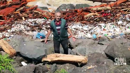 Giresun'da sahil hattı taş, toprak ve odunla doldu | Video
