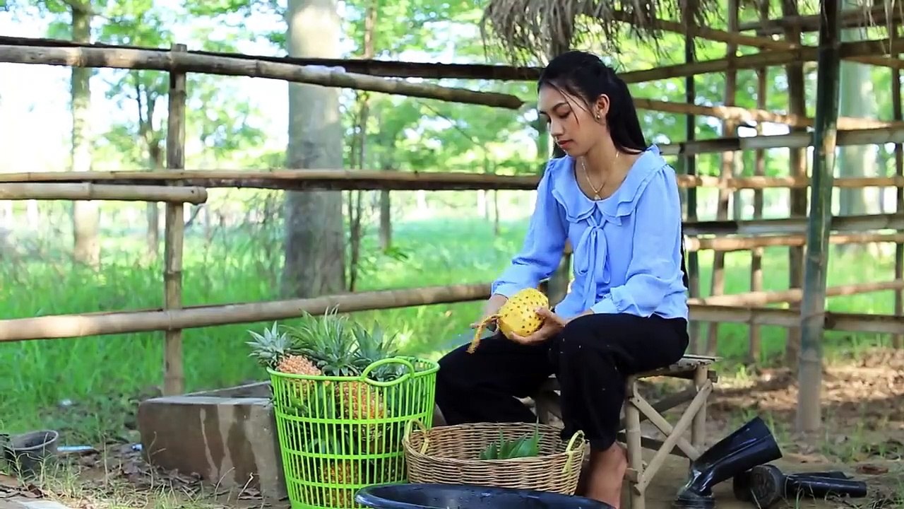 Cooking Pineapple cake and Pineapple rice fried in my homeland - Polin Lifestyle