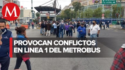 Policías de CdMx bloquean avenida Insurgentes