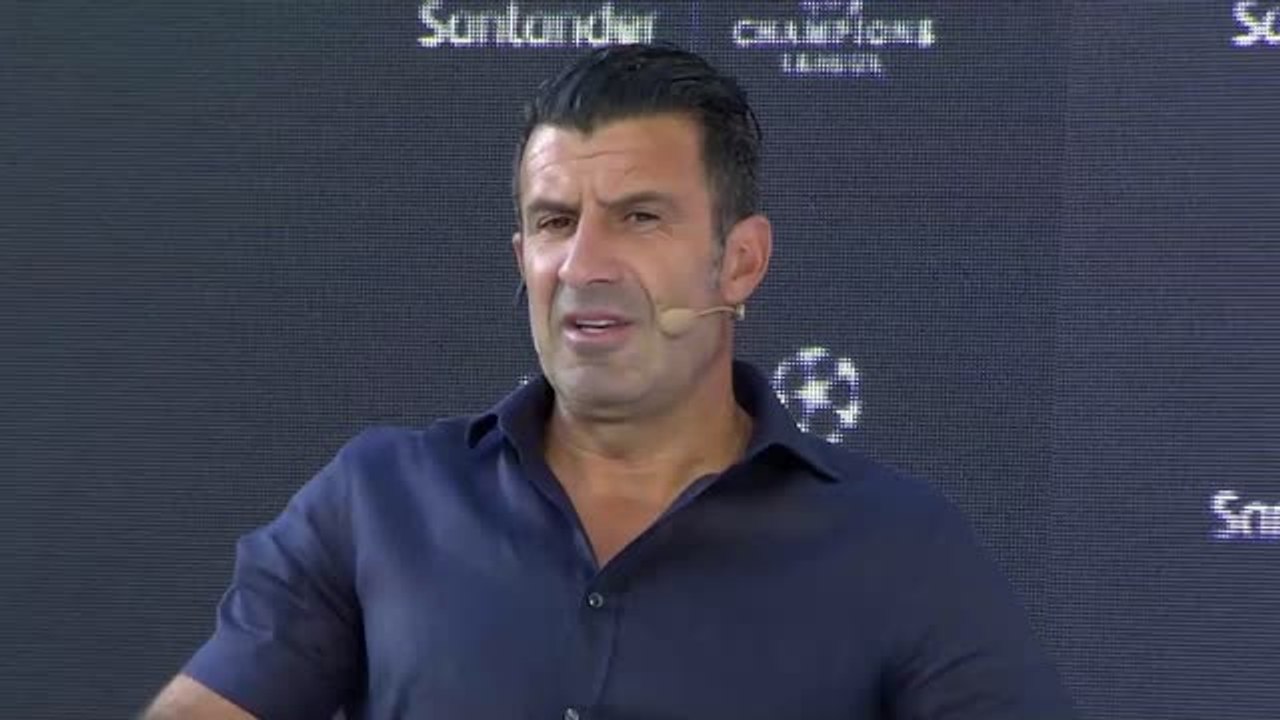 Figo and Ronaldo see Messi staying at Barca