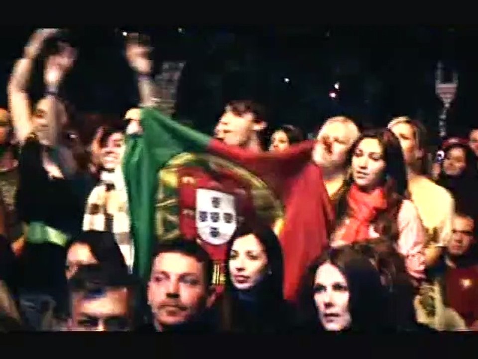 Nelly Furtado — “Try” — (live) | (from Nelly Furtado: Loose: The Concert) — (Toronto Show: Live 2007)