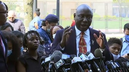 Deux personnes tuées par balles lors d'une troisième nuit d'émeutes à Kenosha