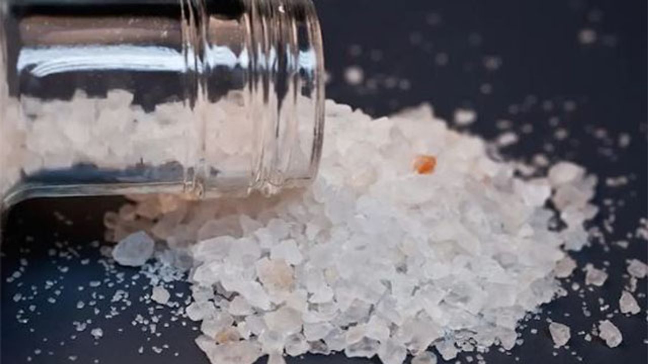 Rhea Chakraborty, Sushant को देती थी MDMA , जाने क्या  होता है खास इस Drugs में | FilmiBeat