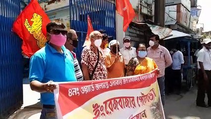 নিকাশি ব্যবস্থা বেহাল, পৌরসভার প্রশাসককে দাবি জানিয়ে বিক্ষোভ