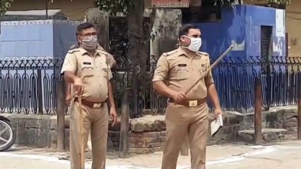 कांधला थाना परिसर क्वार्टरो के बाहर सफाई ना होने से थानाध्यक्ष ने किया नोटिस जारी