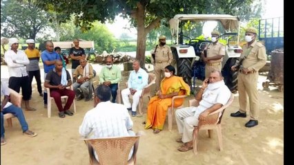 ग्राम बिजौली में शोक संवेदना व्यक्त करने पहुंची भरथना विधायका